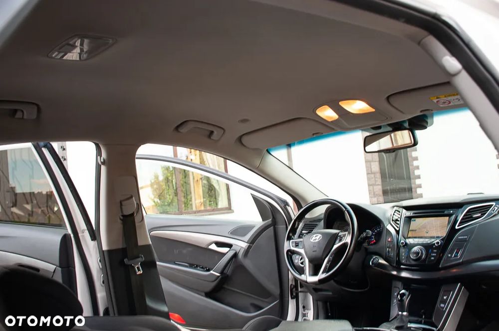 Hyundai i40 1.7 CRDi Comfort + - 25