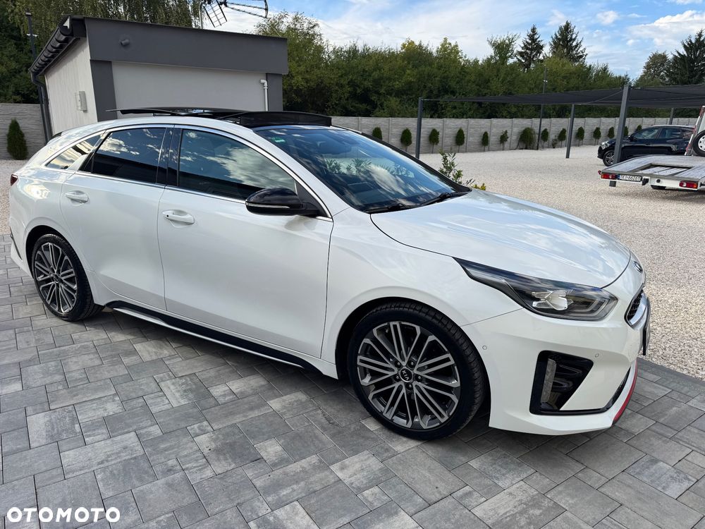 Kia ProCeed - 15