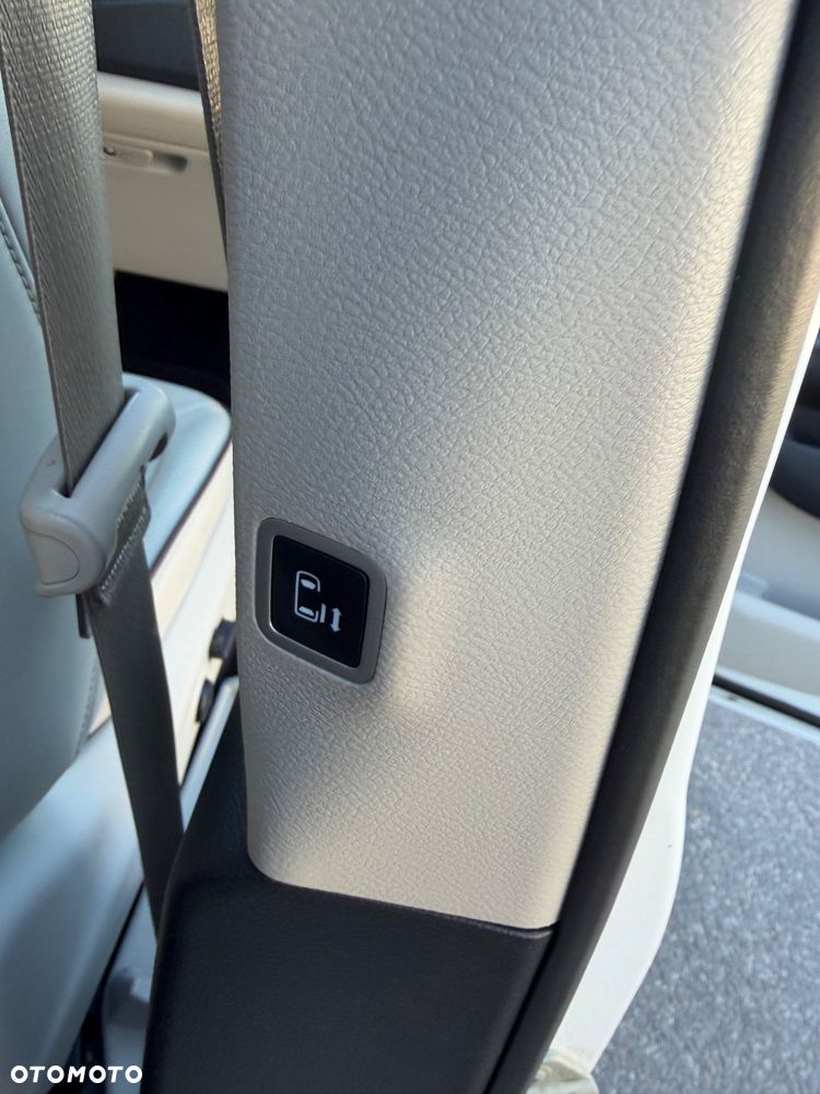 Chrysler Pacifica - 15