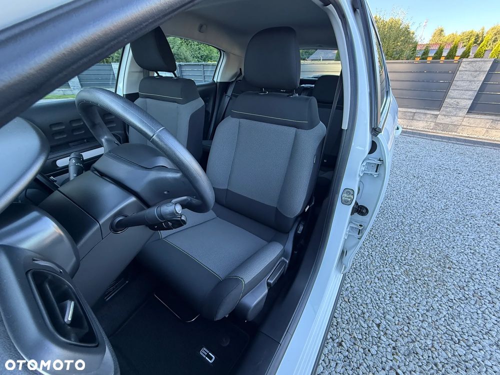 Citroën C3 1.2 PureTech Plus - 24