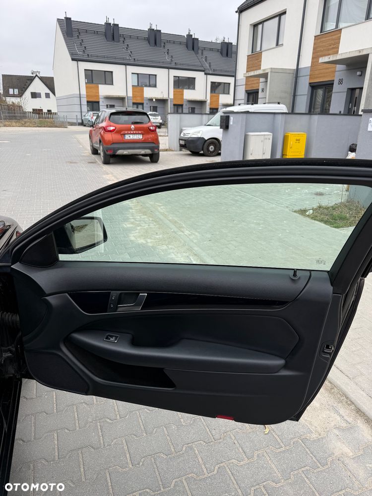 Mercedes-Benz Klasa C 180 BlueEFFICIENCY - 20