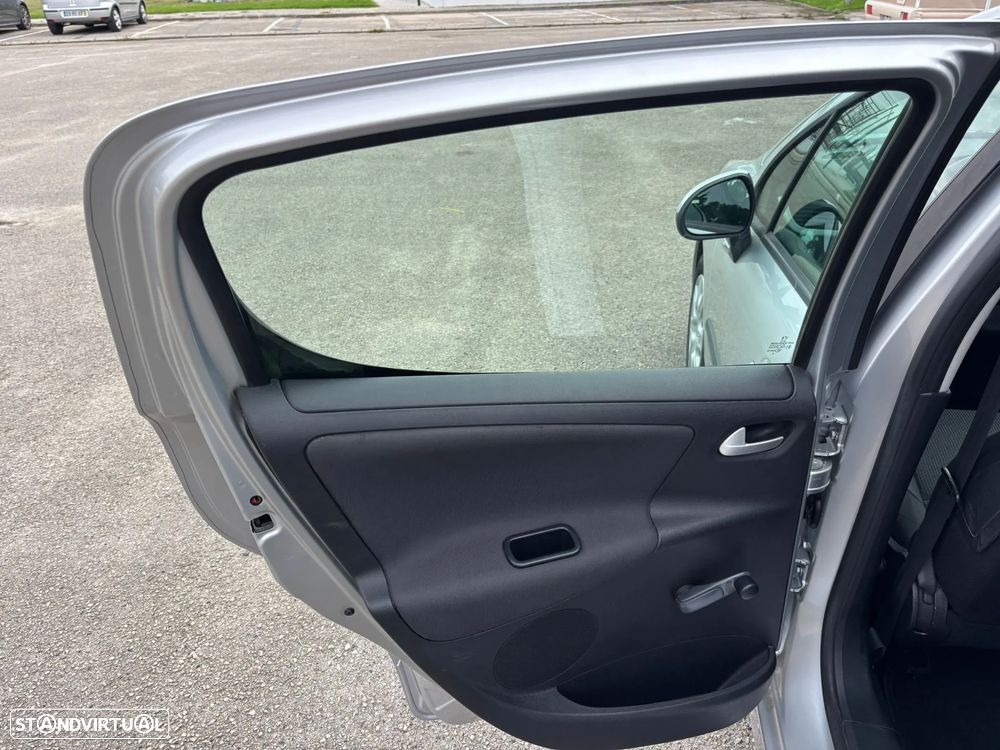 Peugeot 207 1.4 HDi Sport - 30