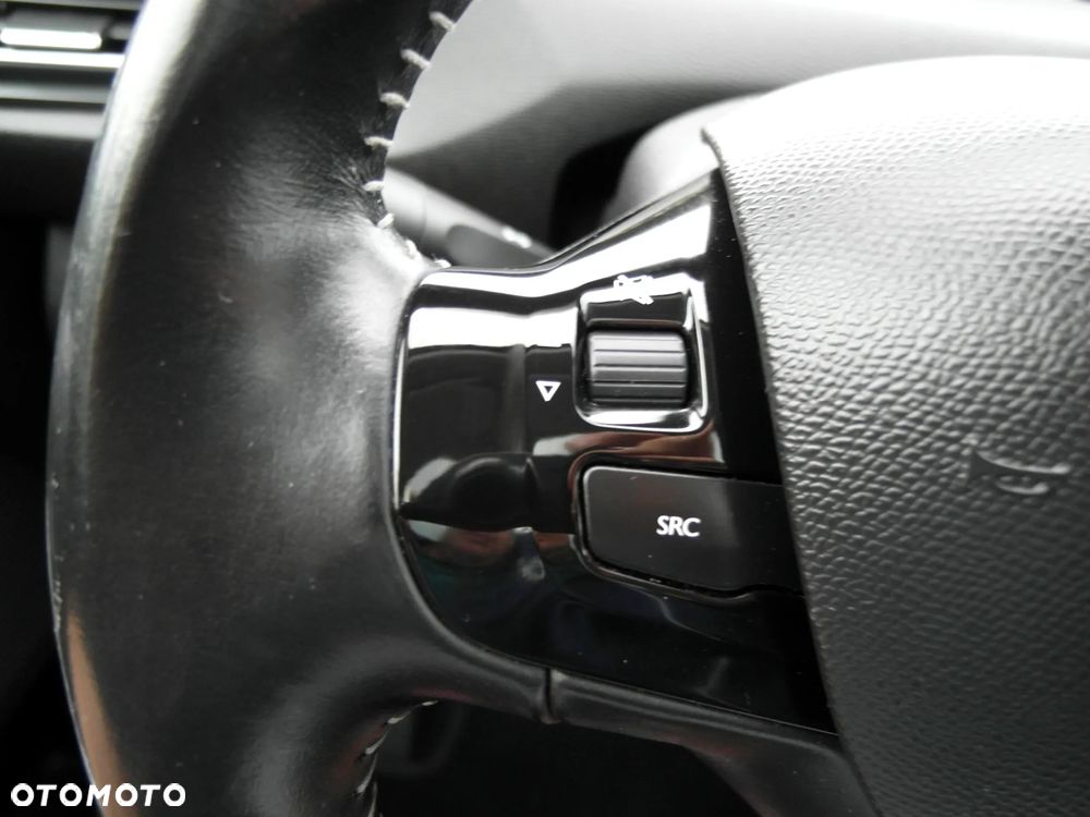Peugeot 308 BlueHDi FAP 150 Stop & Start Allure - 36