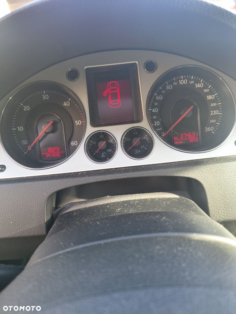 Volkswagen Passat - 7