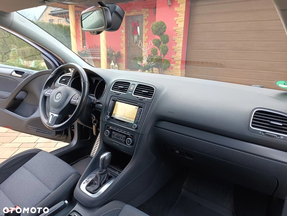 Volkswagen Golf 1.6 TDI DPF DSG Style - 38