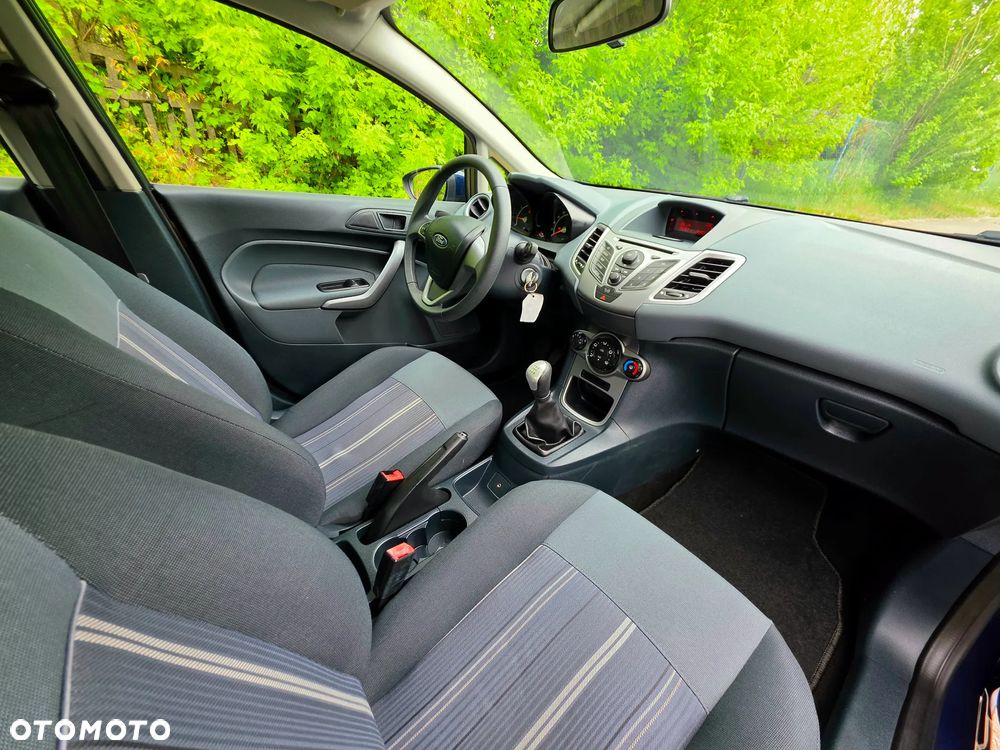 Ford Fiesta 1.25 Trend - 12