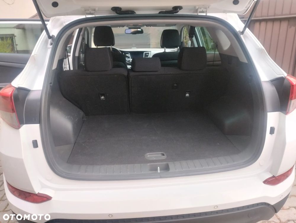 Hyundai Tucson 1.6 GDI BlueDrive Design 2WD - 12