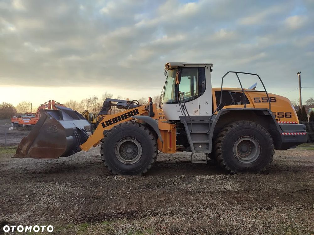 Liebherr L 556 - 1