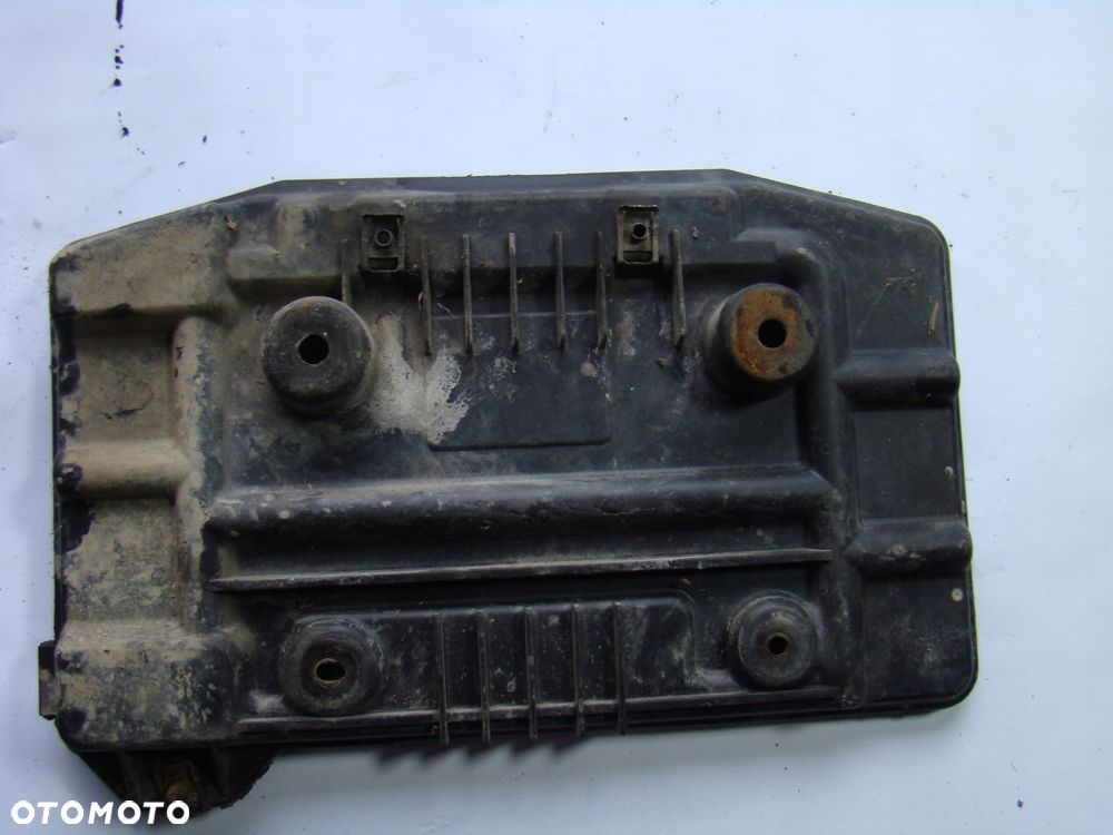 podstawa akumulatora renault masster opel movano 98-03 8200098411 - 3