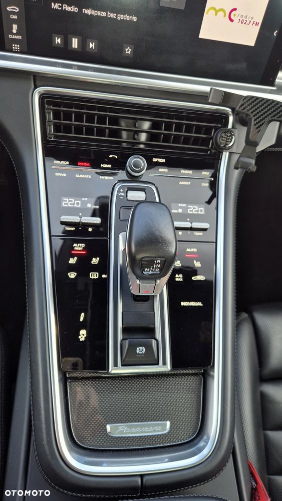 Porsche Panamera 4 E-Hybrid - 36