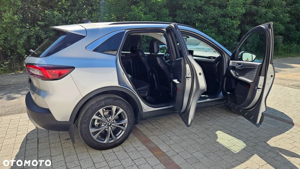 Ford Kuga - 10