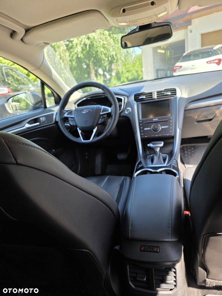 Ford Mondeo 2.0 TDCi Bi-Turbo Titanium PowerShift - 13