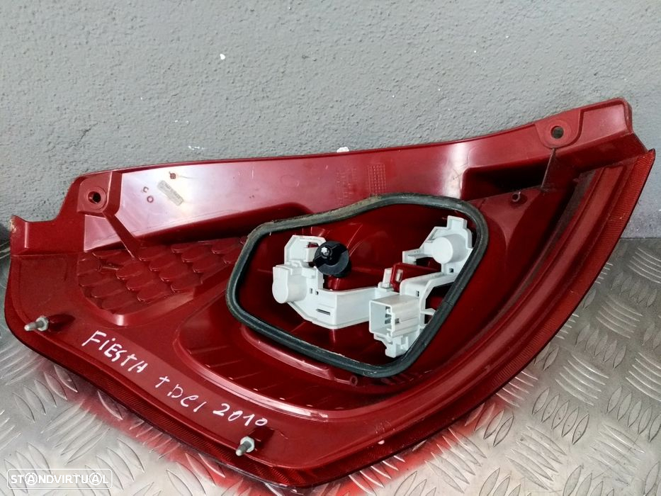 Farol Farolim Traseiro Ford Fiesta 2010 MK6 - 2