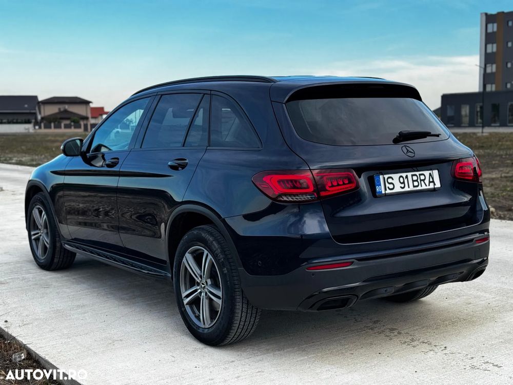 Mercedes-Benz GLC 300 4MATIC - 18