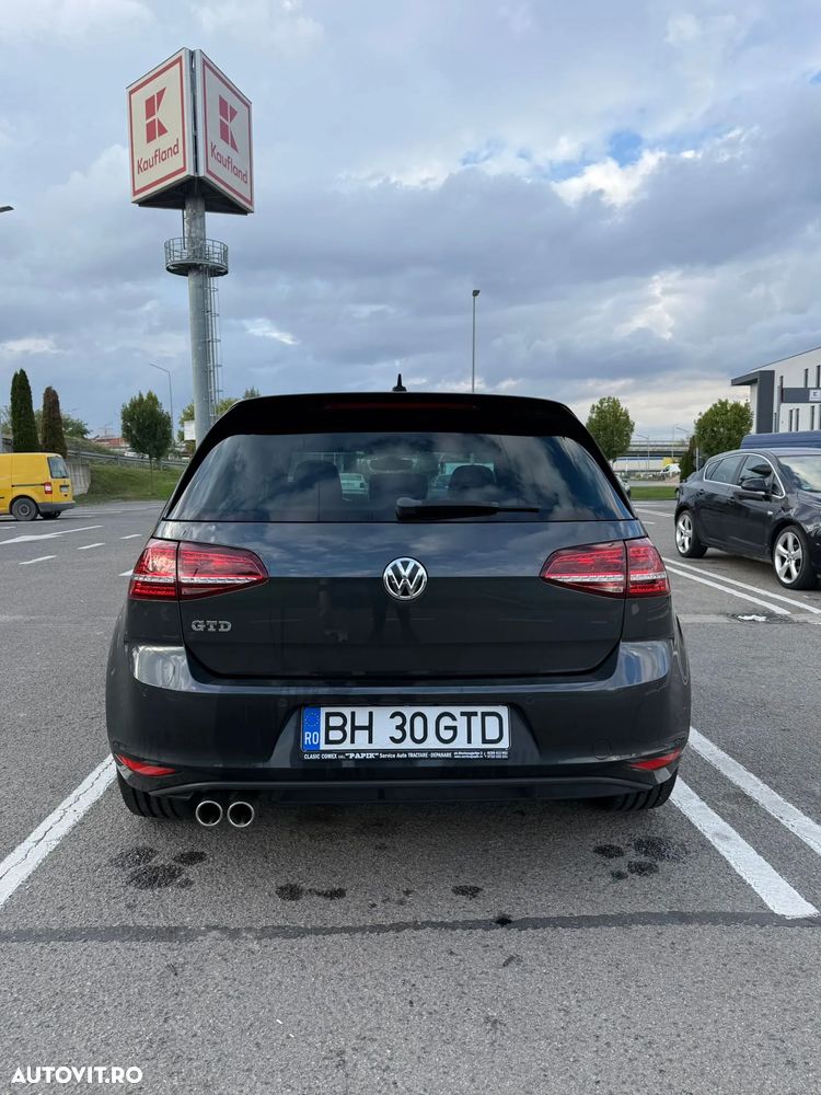 Volkswagen Golf 2.0 TDI DSG GTD - 3