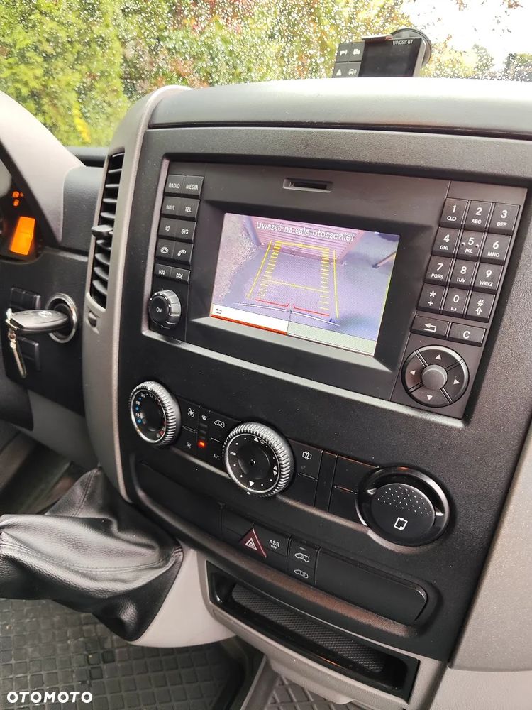 Mercedes-Benz Sprinter - 8