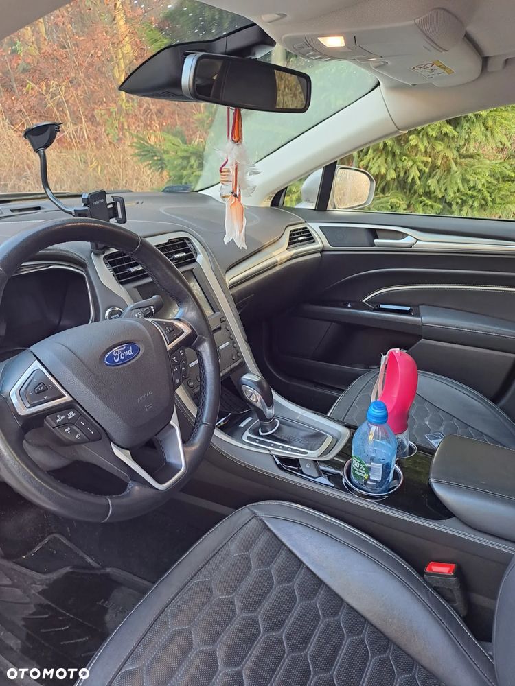Ford Mondeo 2.0 Hybrid Titanium - 4