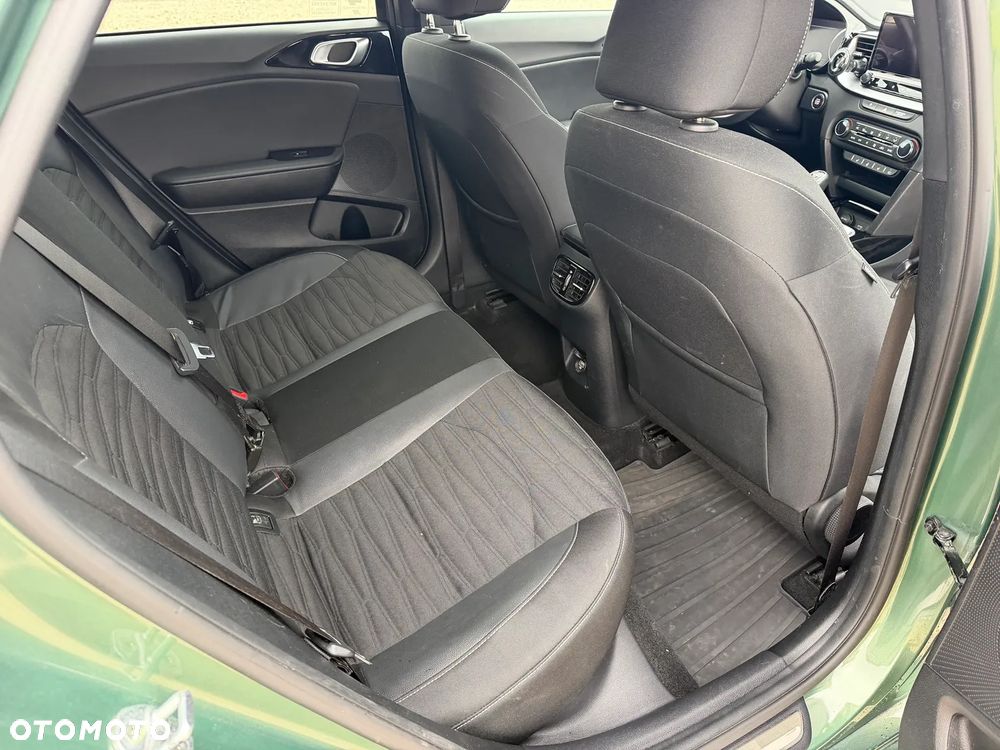 Kia ProCeed 1.5 T-GDI GT Line - 13