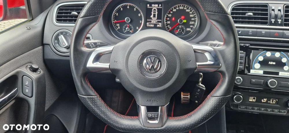 Volkswagen Polo 1.4 DSG GTI - 19