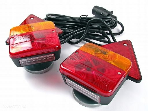 LAMPY TYLNE ZESPOLONE PRZYCZEPA TRÓJKĄT MAGNES KPL - 4