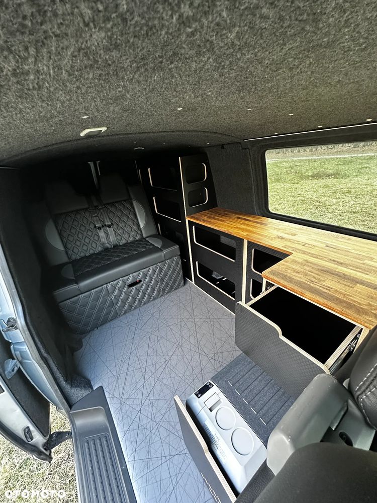 Volkswagen Kampervan T5 LONG - 5