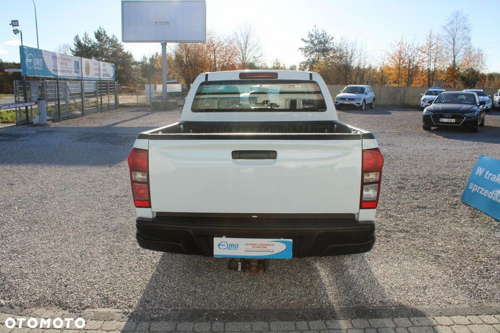 Isuzu D-Max 1.9 DC L - 8