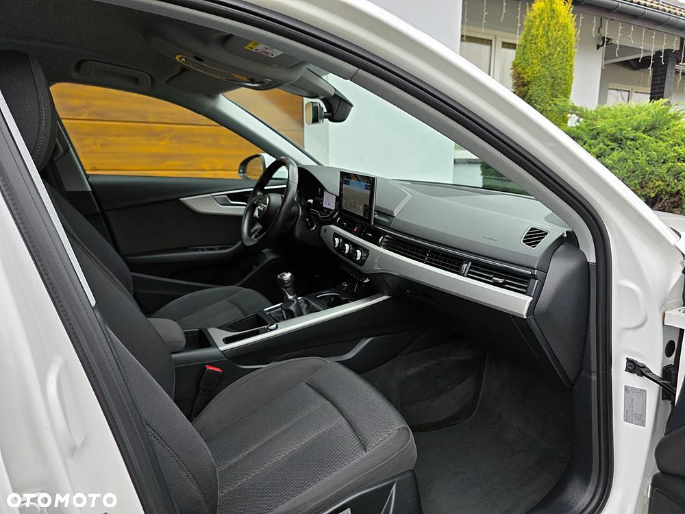Audi A4 Avant 2.0 TDI - 33
