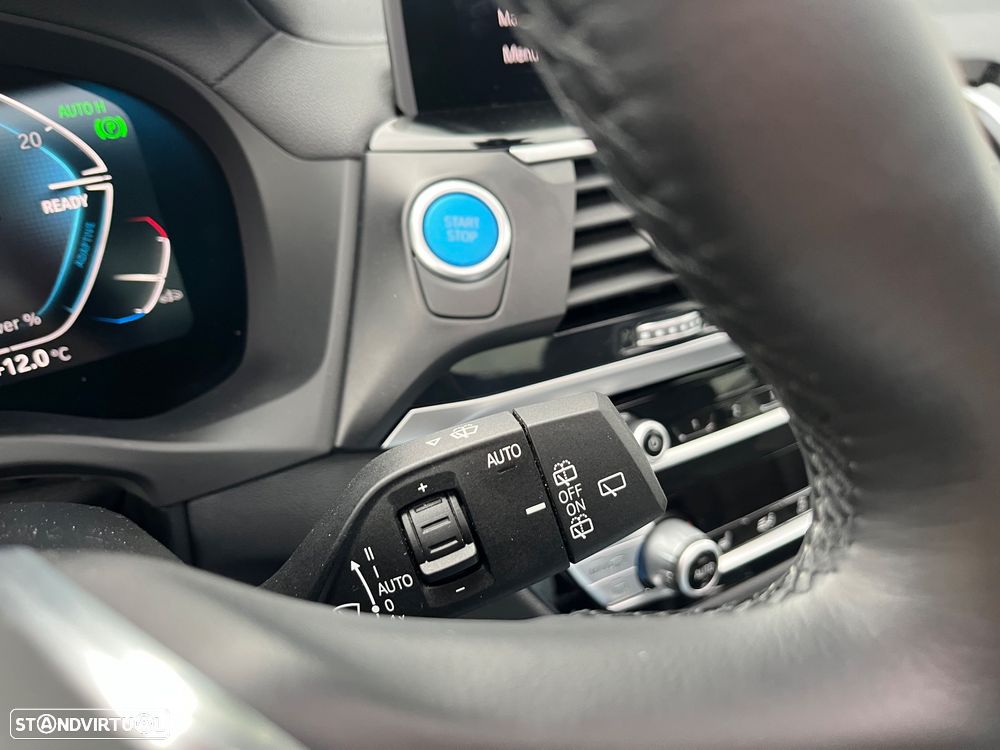 BMW iX3 Inspiring - 39