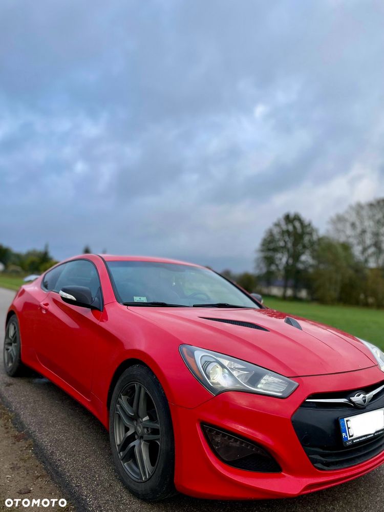 Hyundai Genesis Coupe 3.8 V6 Executive - 11