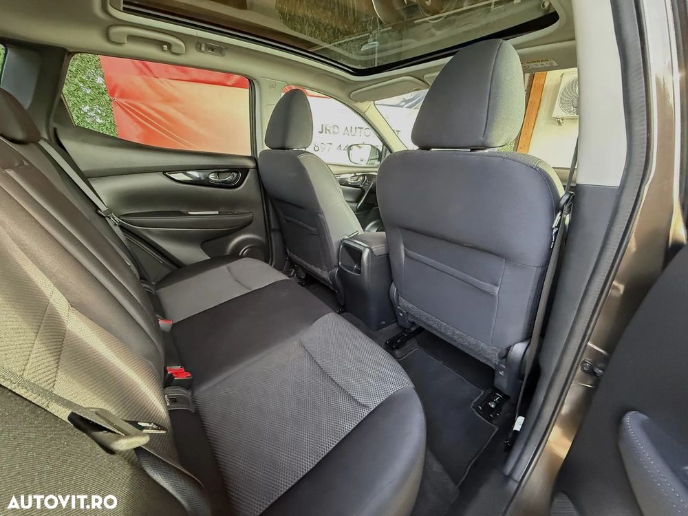 Nissan Qashqai 1.6 DCI Start/Stop N-Connecta - 11