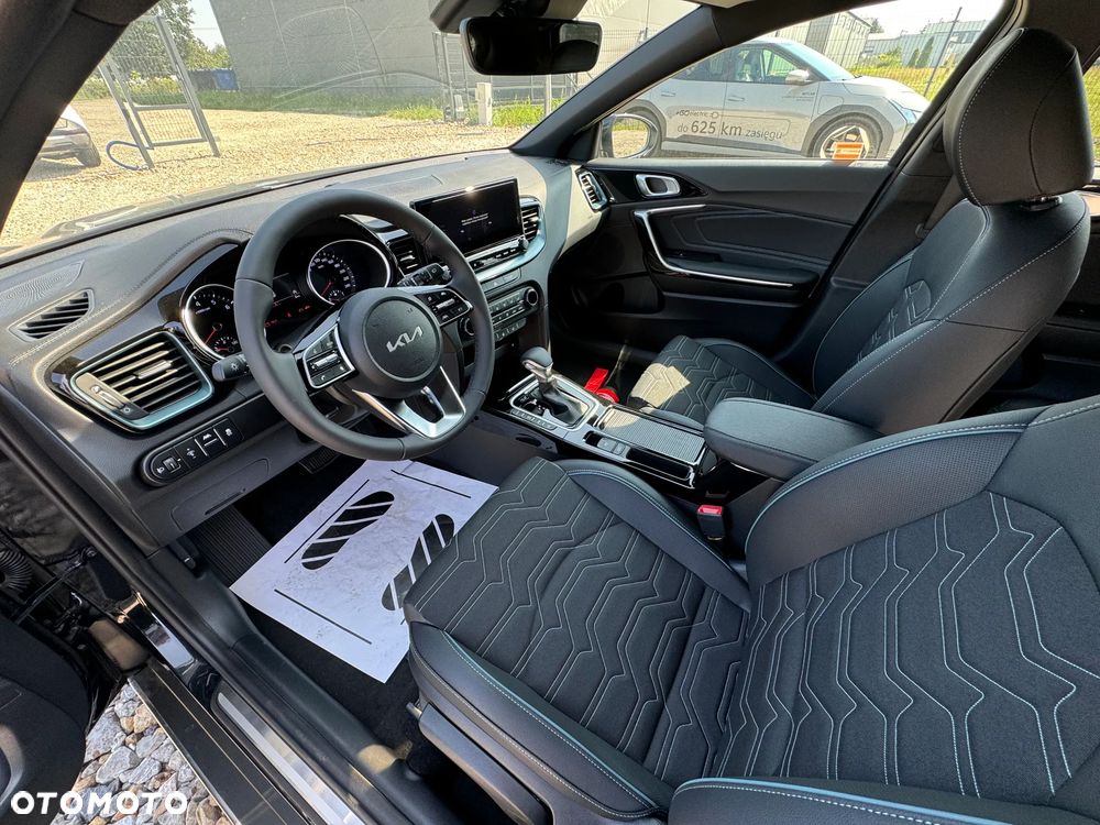 Kia XCeed - 9