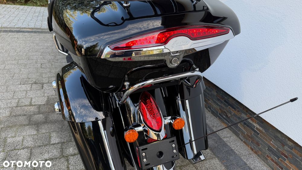 Indian Roadmaster - 25