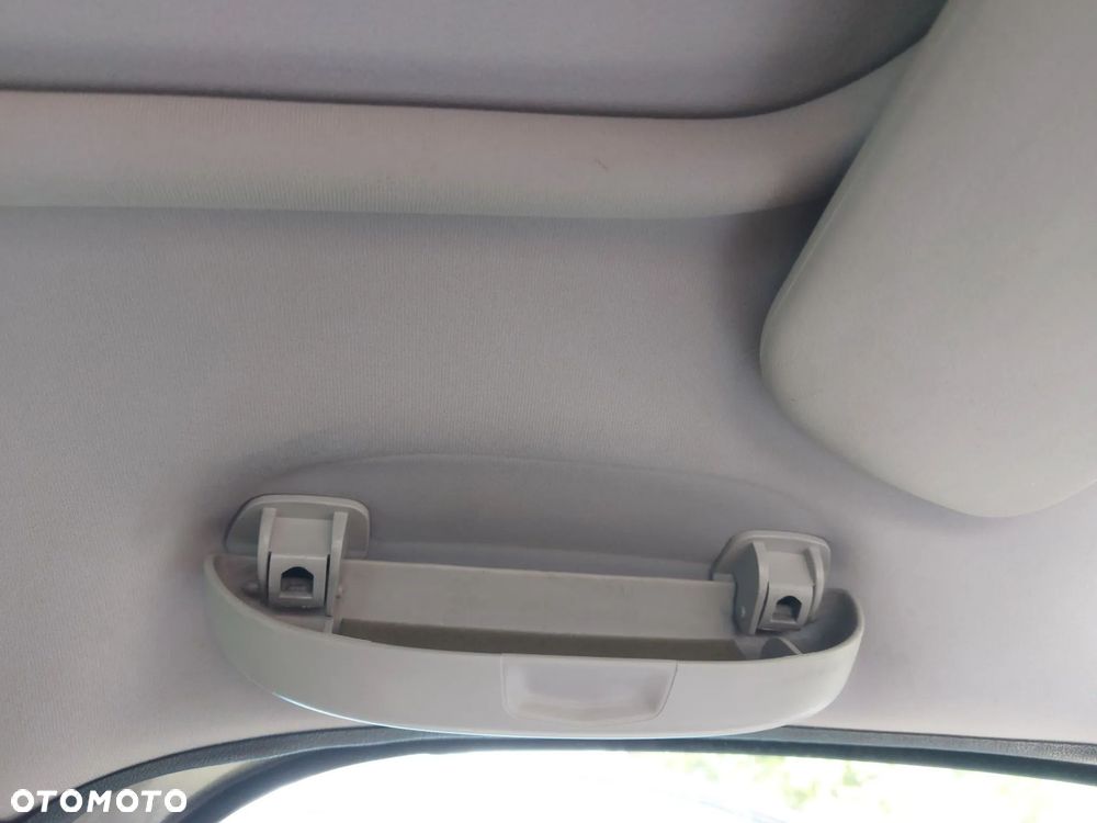 Peugeot 5008 HDI 160 Automatik Allure - 18