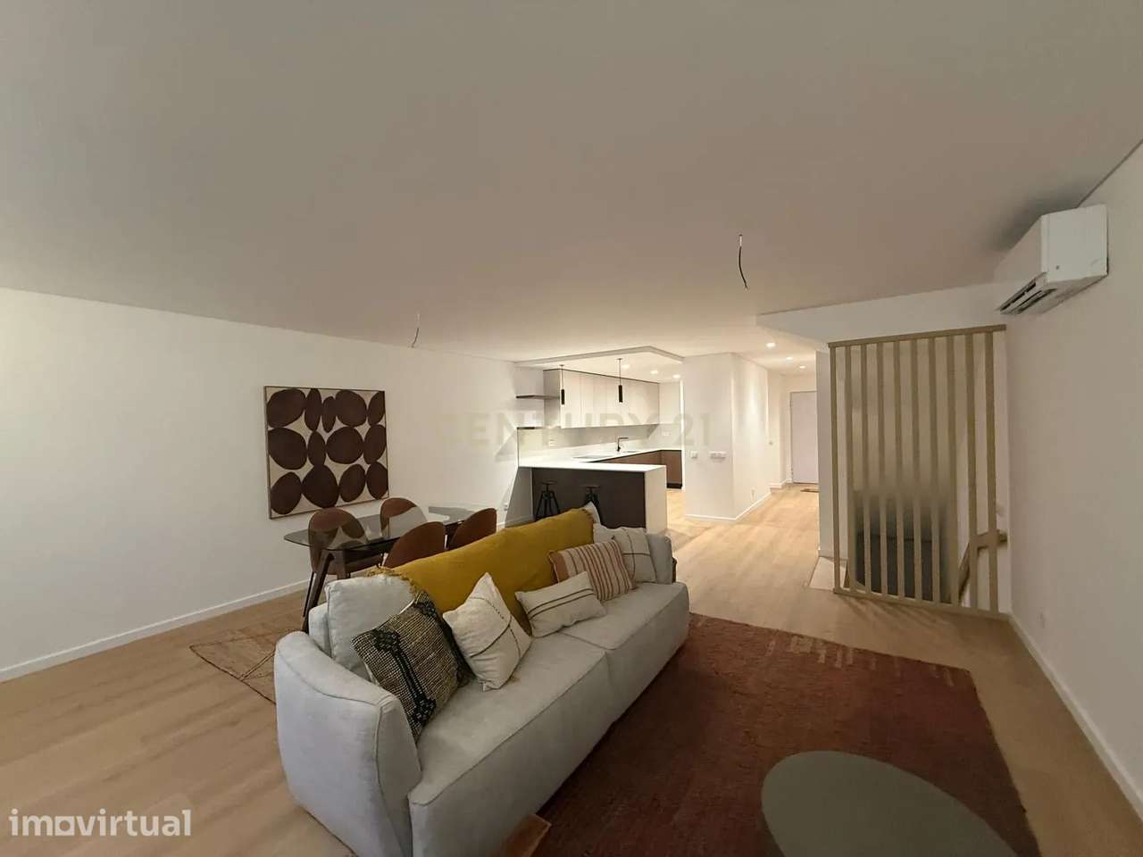 MORADIA COM TERRAÇO| GARAGEM| LOURES| - Grande imagem: 5/24