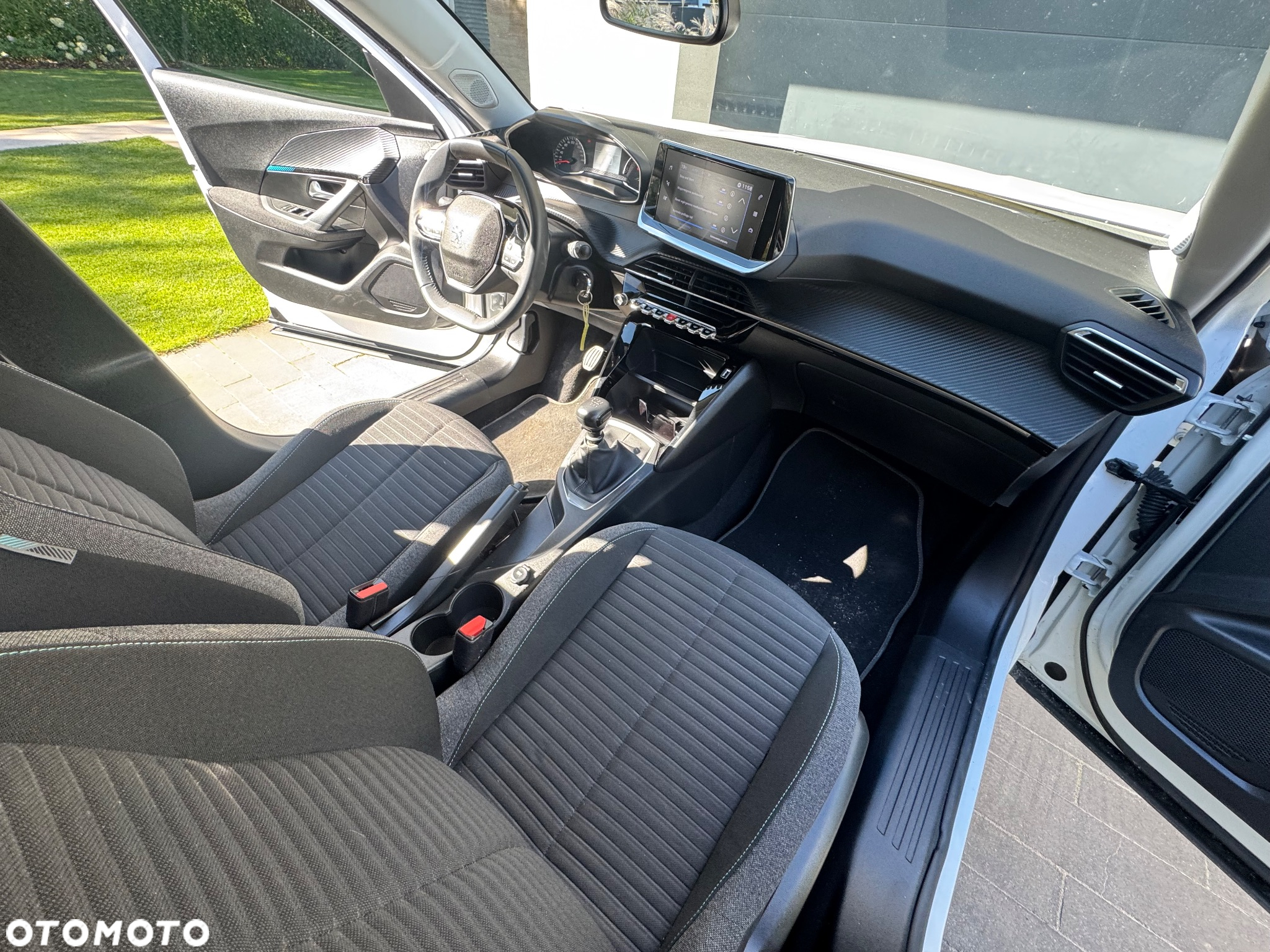 Peugeot 2008 PureTech 100 Style - 6