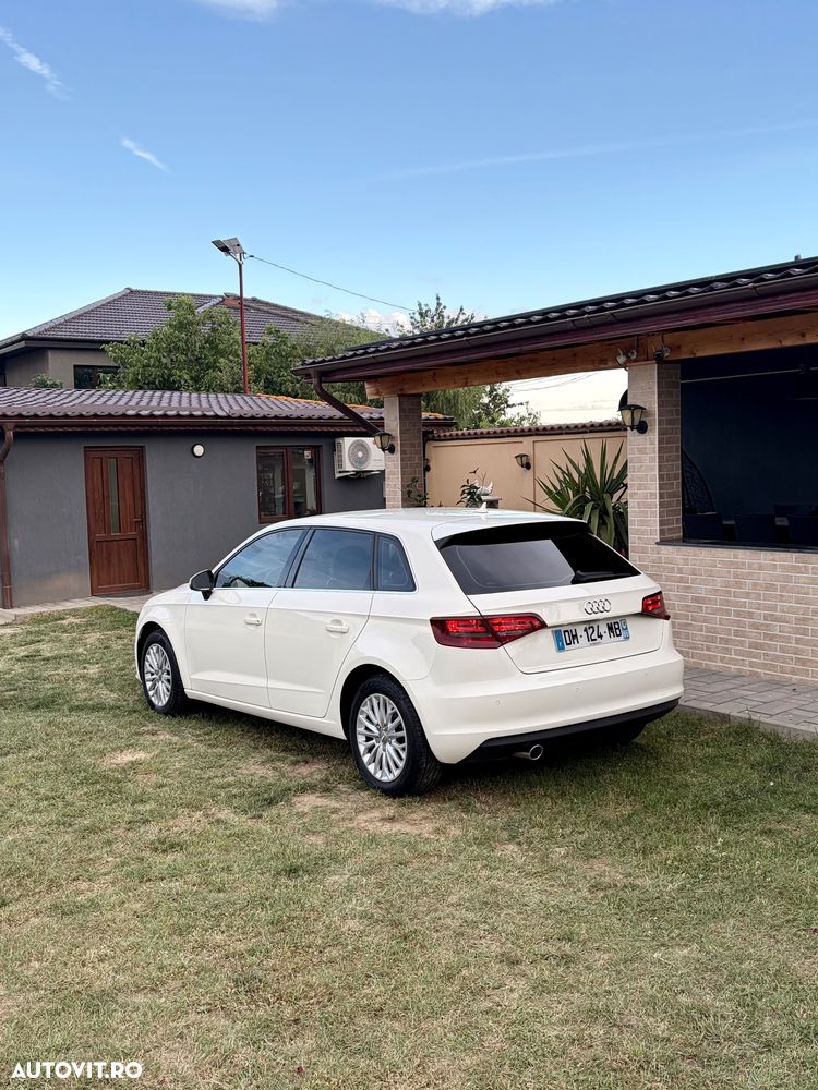 Audi A3 1.6 TDI clean Ambiente - 4