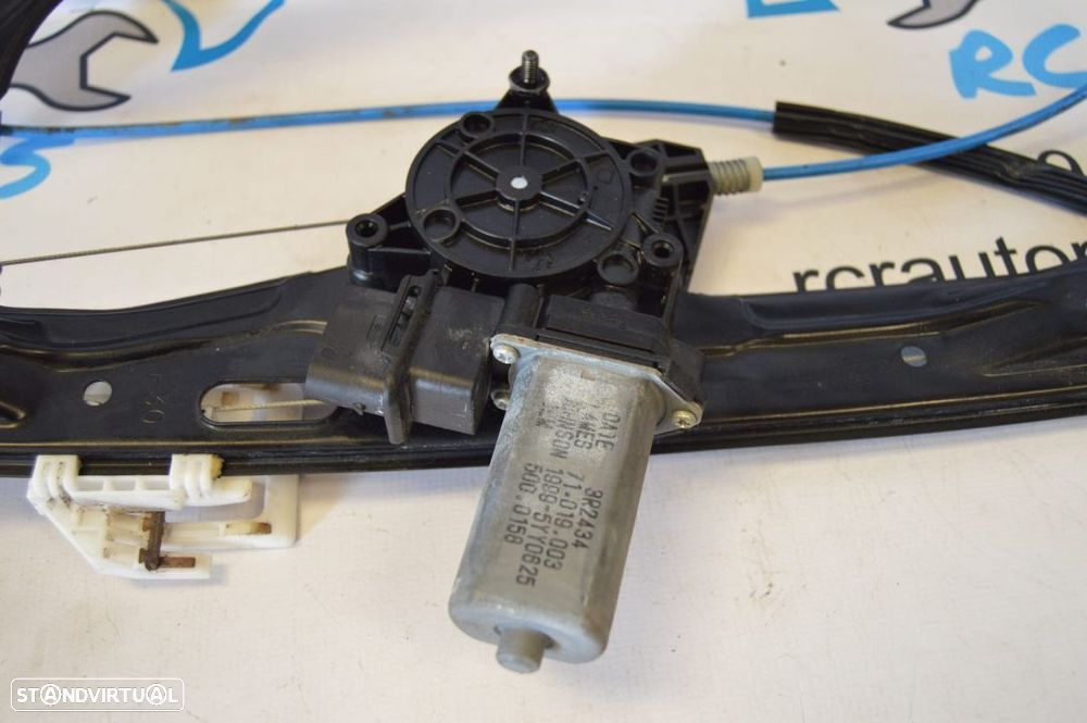 MOTOR SISTEMA ELEVADOR VIDROS FRENTE FRONTAL ESQUERDO 71019003 BMW SERIE 3 F30 F31 F80 - 2