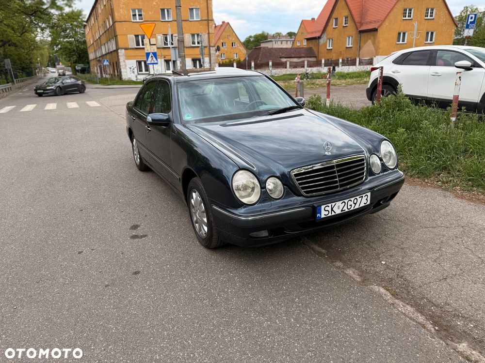 Mercedes-Benz Klasa E 320 4-Matic Elegance - 1