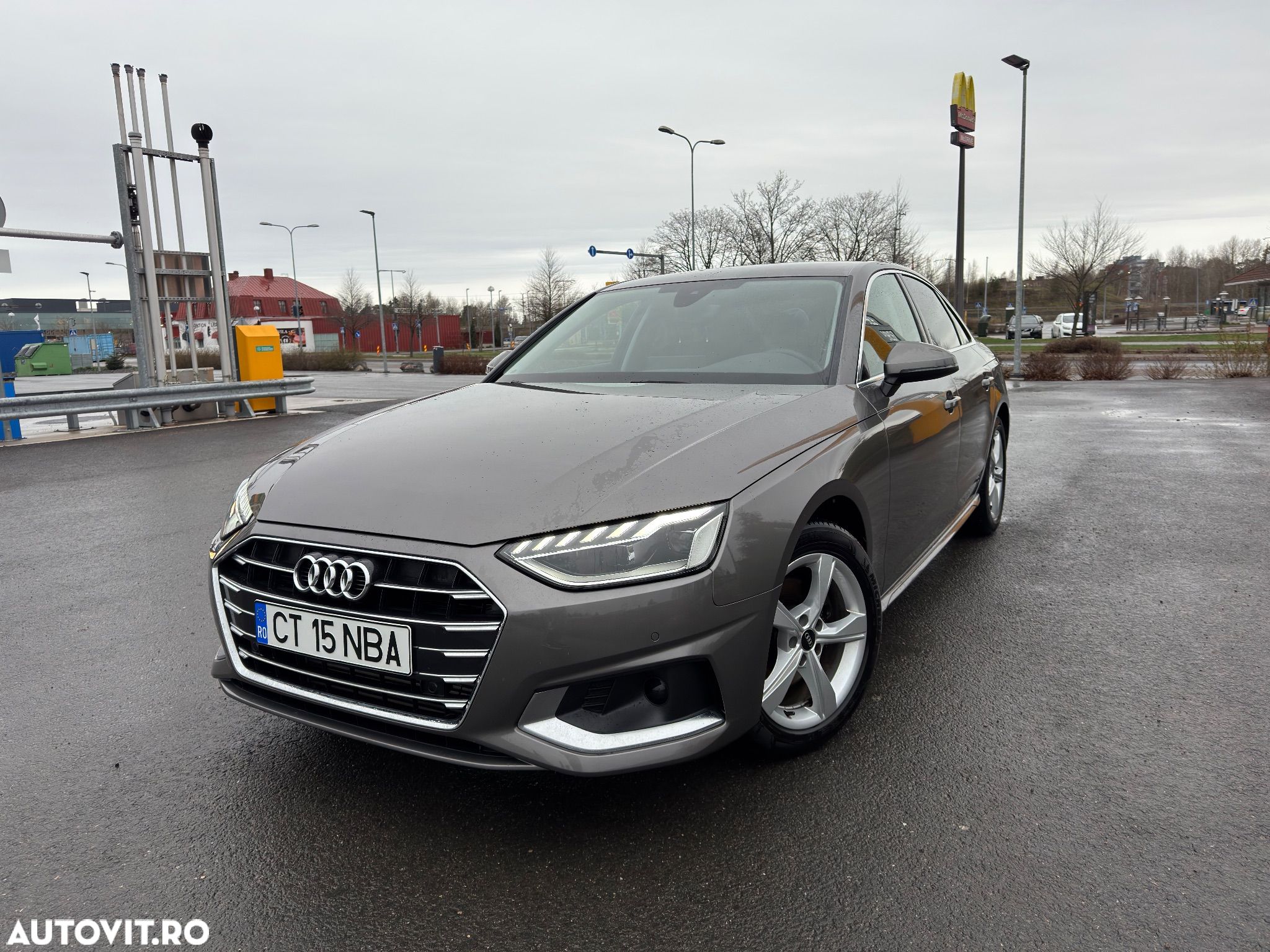 Audi A4 - 1