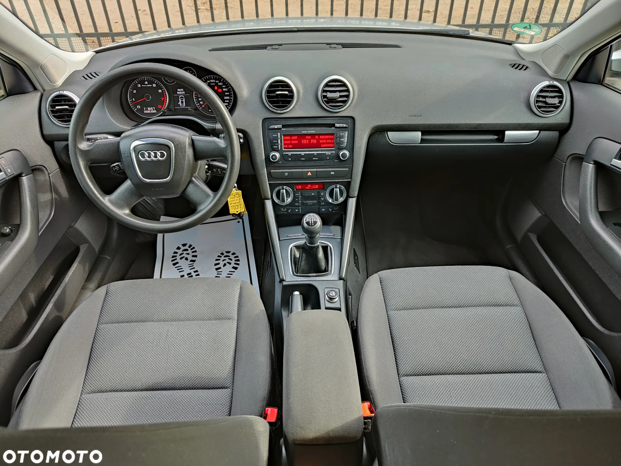 Audi A3 1.6 Sportback Ambiente - 12