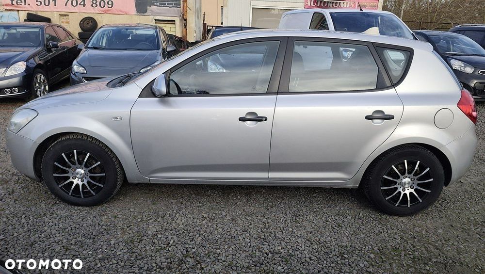 Kia Ceed 1.4 CVVT Attract - 6