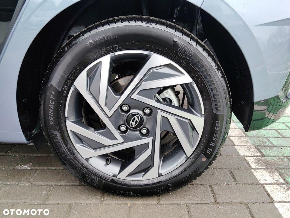 Hyundai i20 - 19