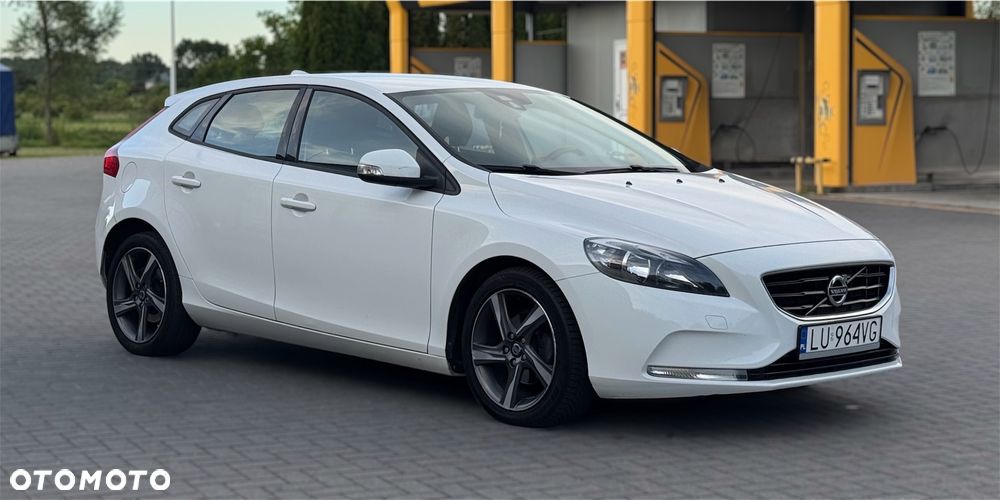 Volvo V40 D2 - 3