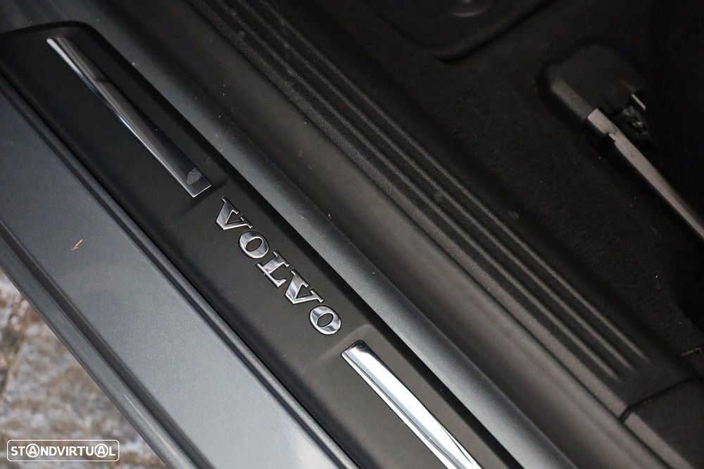 Volvo V40 1.5 T3 Sport Edition Plus Geartronic - 21