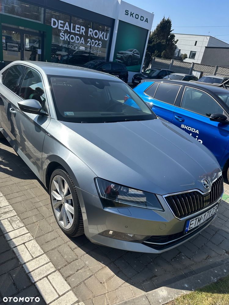 Skoda Superb 2.0 TDI Sportline - 1