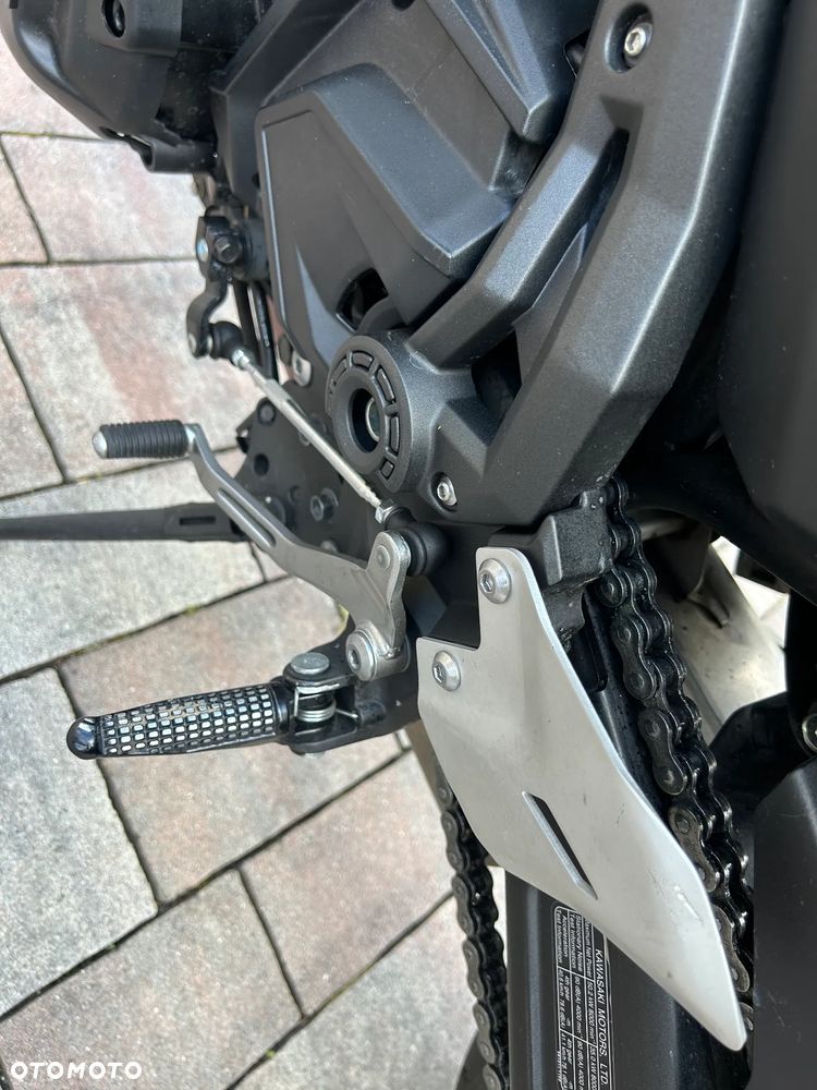 Kawasaki Z 650 - 25