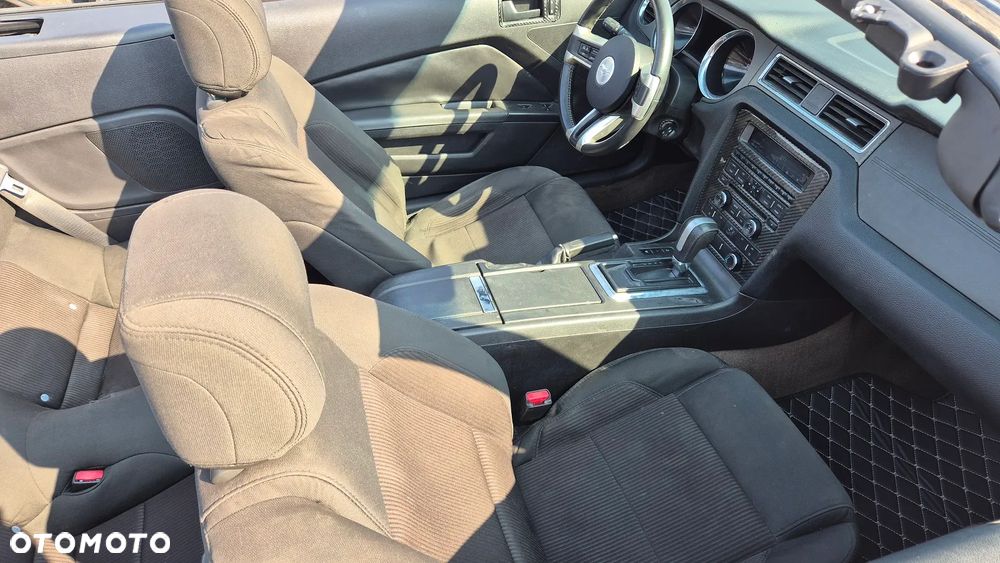 Ford Mustang 3.7 V6 Premium - 25