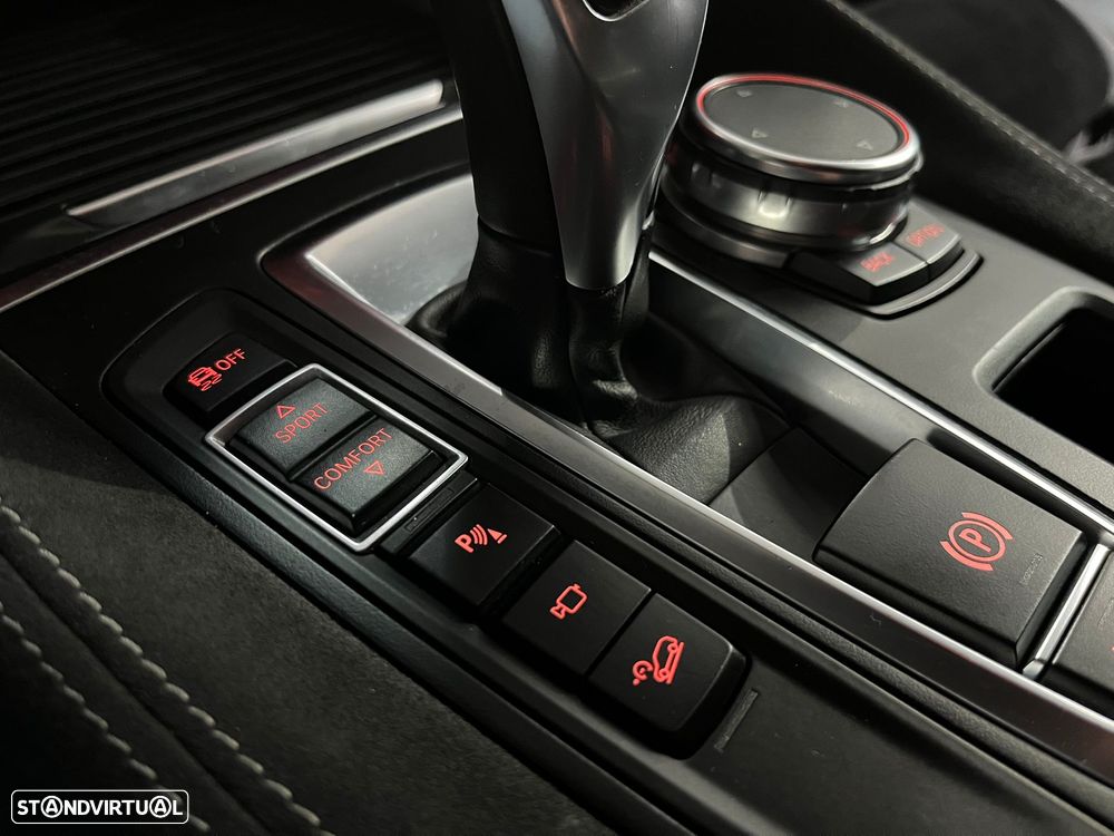 BMW X6 40 d xDrive Pack M - 27