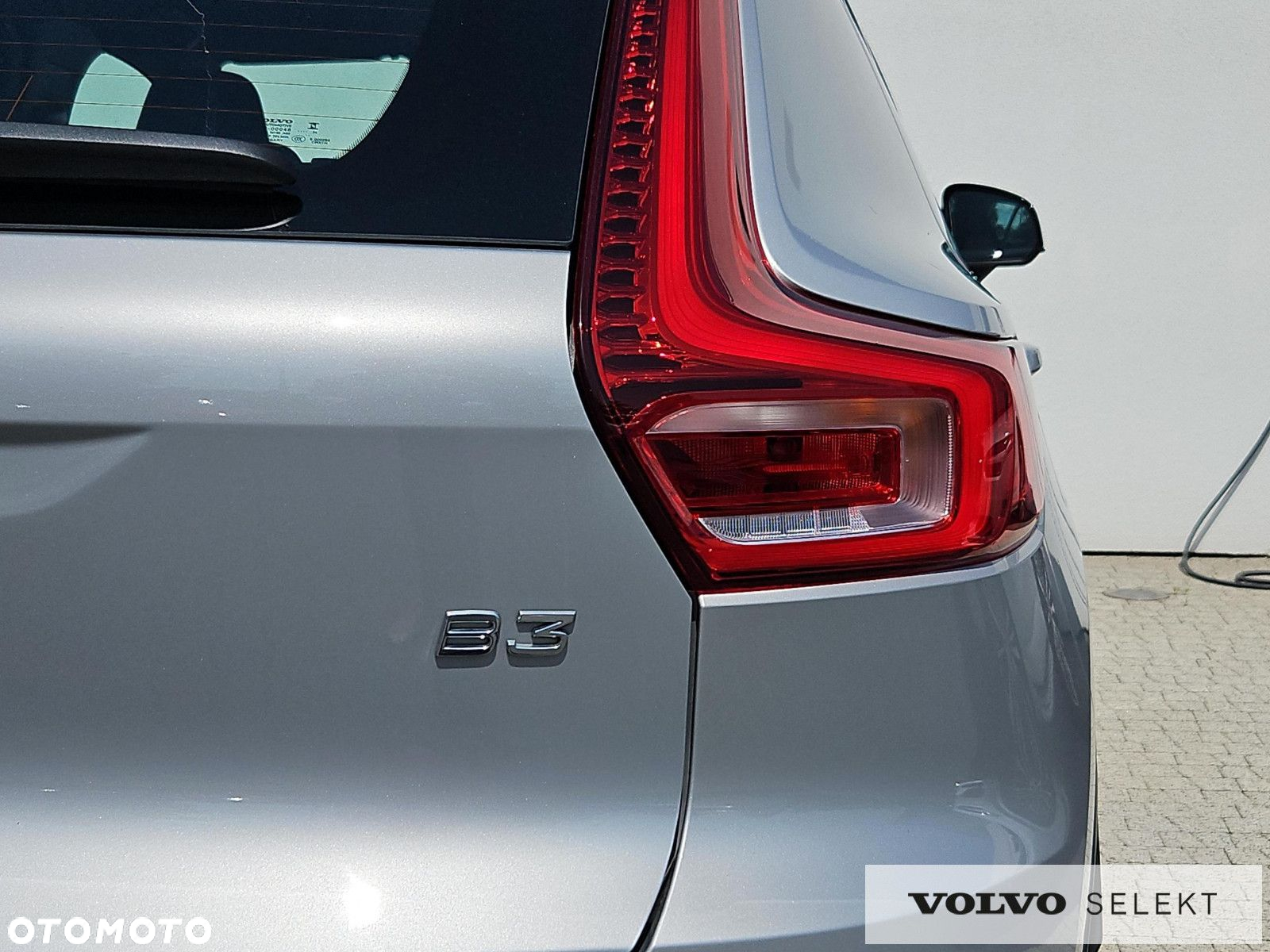 Volvo XC 40 B3 Plus Dark - 33