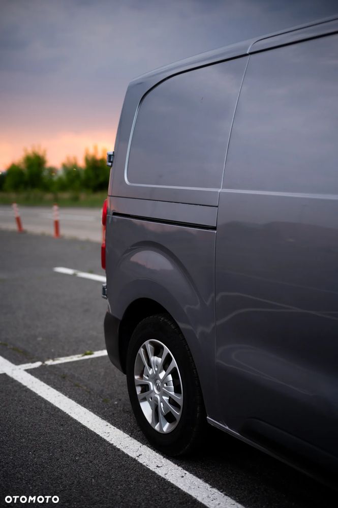 Opel Vivaro - 9